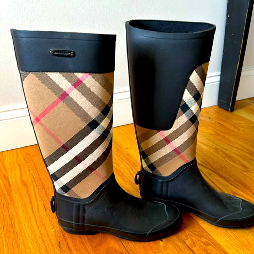 Burberry Rainboots